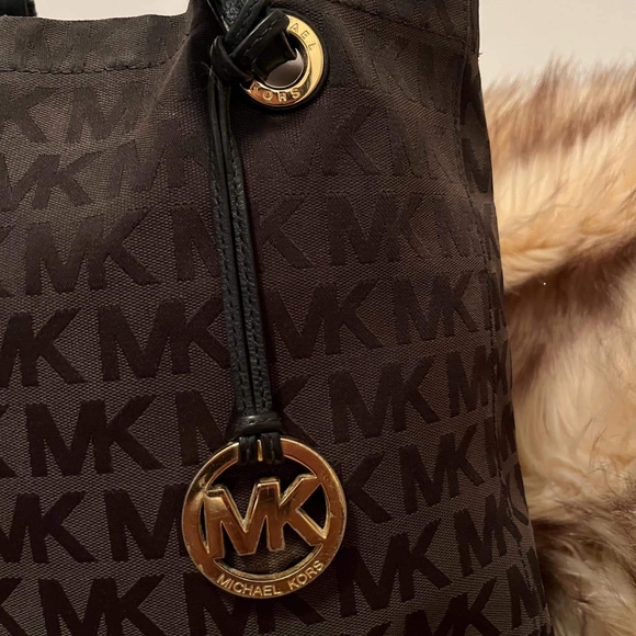 MICHAEL KORS - Picture 2 of 4